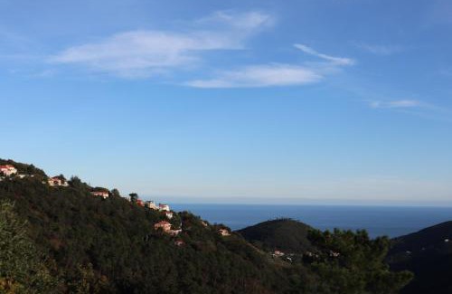 Vezzi Portio Bed & Breakfast | Oceanview Suite with Hot Tub - Guest Rated 9.5/10