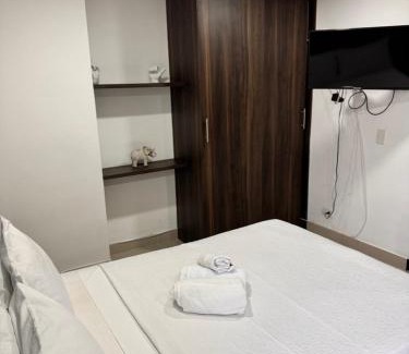 El Tesoro Apartment | Exclusive Suite with Scenic Views in El Poblado
