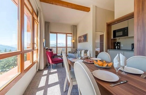 Arc-1800 Condo | Beautiful 55m² Ski Suite with Pool and Spa Amenities