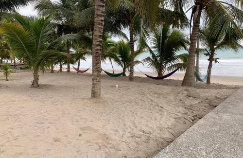 Tonsupa Apartment | Oceanfront Suite at Resort Playa Azul, Tonsupa - Rated 8.7