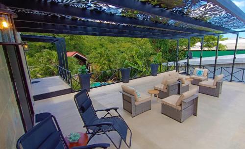 Tamarindo House | Dreamy Suite with Ocean View and Perfect 10 Rating