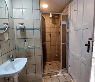Prado House | Cozy Suite & Rooms with Private Bath, Pet-Friendly Amenities