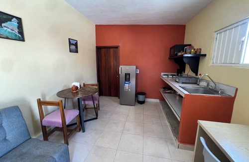 Tuxtla Gutierrez Apartment | Suite el Angel #2, ideal for resting in a spacious and serene space.