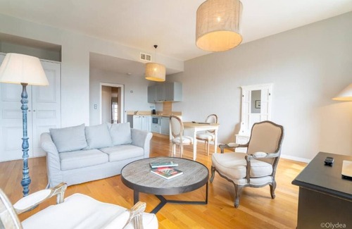 La Redorte Condo | Sunlit Suite with Pool, Spa & Free Wi-Fi for Families