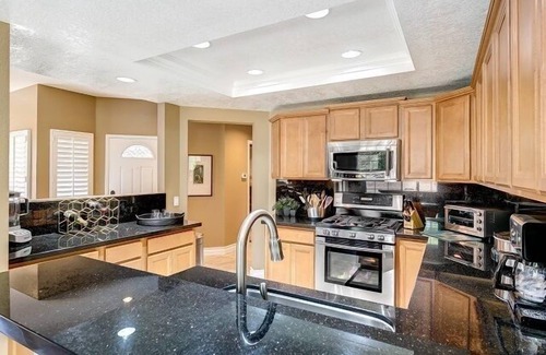 Tustin House | Escape to Suite Escape @ Tustin Ranch - Guest Rated 8.8/10