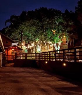 Governador Celso Ramos Hotel | Ocean View Retreat at Suite Farol do Arvoredo - 5 Stars