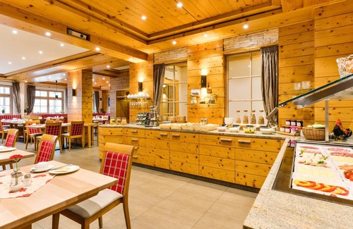 Gengenbach Apartment | Cozy Suite for Two with Complimentary Breakfast Awaits