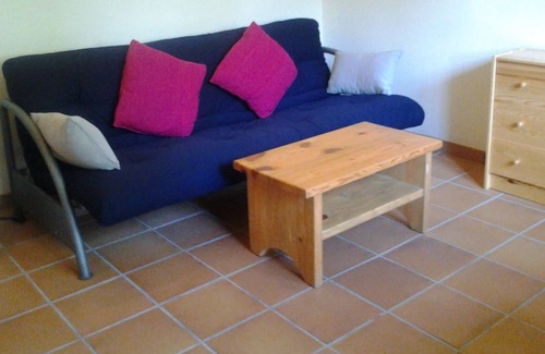Outes Apartment | Suite for three in converted barn on ground floor