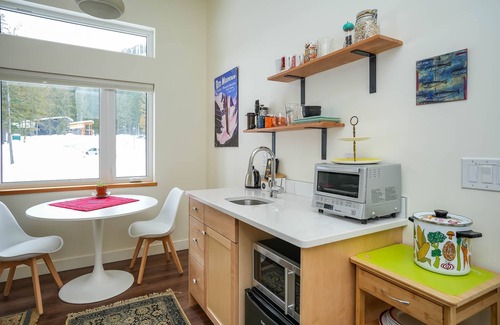 Rossland Apartment | Romantic Suite for Two at Red Mountain Resort - 10/10 Rating!