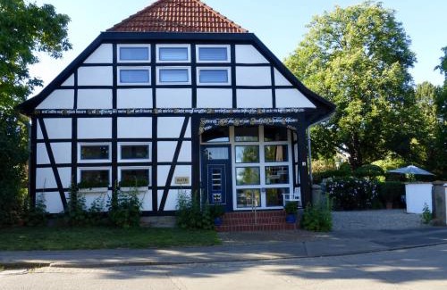 Wulferode Apartment | Charming Suite „Friesland“ - Cozy Apartment in Historic House