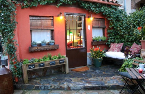 Santa Cristina de Aro House | Guest Rated 9.3: Suite Garden House Awaits You!
