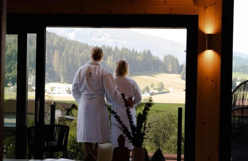 Altenmarkt im Pongau House | Relax in Suite Garten-liebe with Spa and Family Amenities