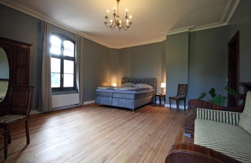 Behren-Luebchin Apartment | Experience Suite Georg Anno 1869 at Herrenhaus Viecheln