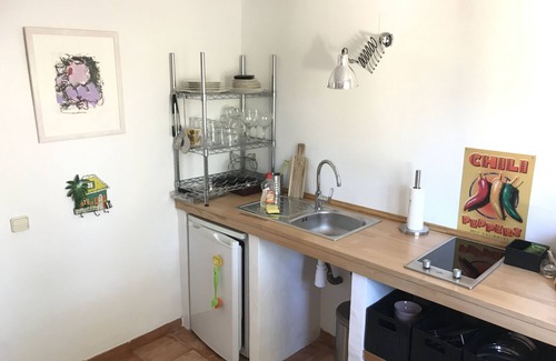 Tarraula Apartment | Suite Golondrina: Tranquil Retreat Near the Beach