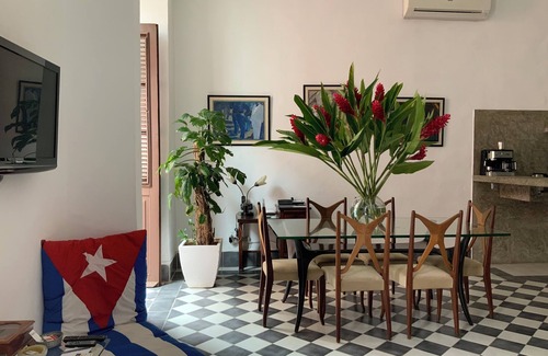 Old Havana House | Indulge at Suite Havana: 4-Star Luxury with Spa & Breakfast
