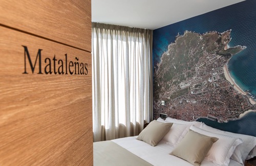 Santander House | Guest Rated 9.4: Suite Home Sardinero with Spa & Breakfast