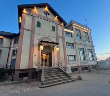 Sestri Levante Hotel | Discover Suite Hotel Nettuno: Oceanfront Getaway Awaits