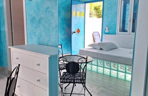 Fontane Bianche Bed & Breakfast | Pet-Friendly Suite House L'Isola Che Non C'è with Ocean View