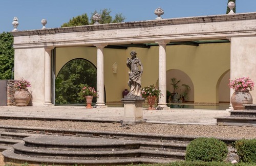 Bucine Bed & Breakfast | Pet-Friendly Suite Il Focolare at Villa Nemora - 10/10 Rating