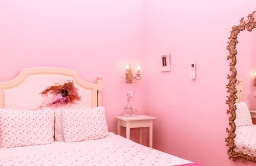 Loule Bed & Breakfast | Suite in farmhouse with pool in Salir, by iZiBookings