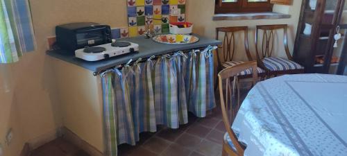 Coste Apartment | Elegant Suite in Palmento d'Epoca with Kitchen Amenities