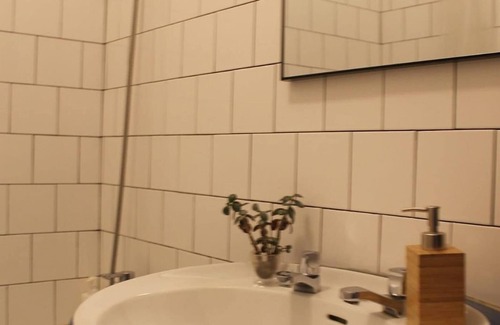Santa Maria e Sao Miguel Apartment | Cozy Suite in Sintra Center near Olga Cadaval