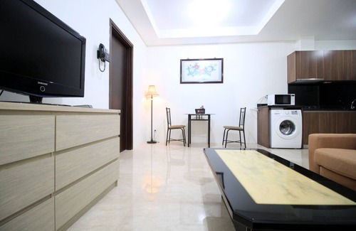Pancoran Apartment | Cozy Suite L'avenue Apartment with Pool & Breakfast