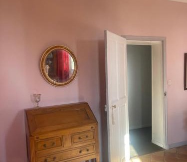 Aix-en-Provence Bed & Breakfast | Unforgettable Stay at Suite le Quervalat with Pool Access