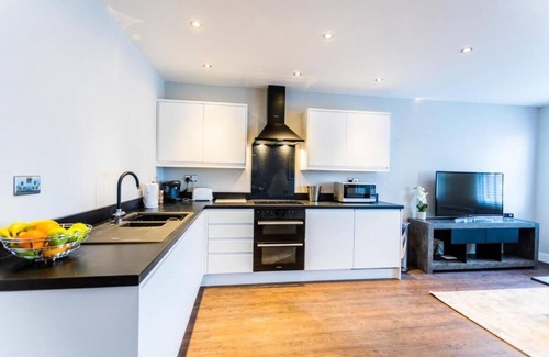 Swindon Apartment | Comfortable Suite Life Serviced Apartments with Great Amenities