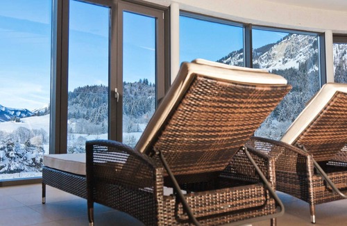 Graen House | Relax at Suite Lumberg - Hotel Lumberger Hof with Spa & Pool