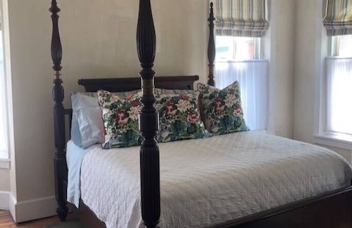 Selinsgrove Bed & Breakfast | Guest Suite MaryAnne - Highly Rated Second Floor Retreat