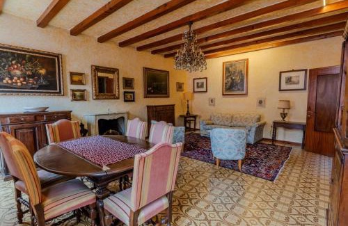 Old Town Bed & Breakfast | Suite Mazzini 23: Family-Friendly Retreat with Hot Tub