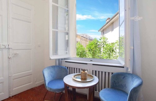 Aix-en-Provence Historic Centre Apartment | Experience Aix Suites de Montigny: 2 Bedrooms with Views