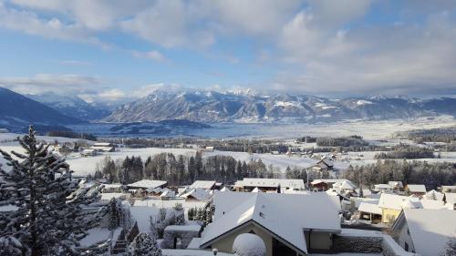 Ernetschwil Bed & Breakfast | Discover Gebertingen Suite with Parking and Restaurant