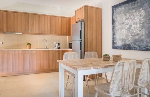 Karavomylos Apartment | Experience Suite Myrtillo with Oceanfront Pool & Breakfast