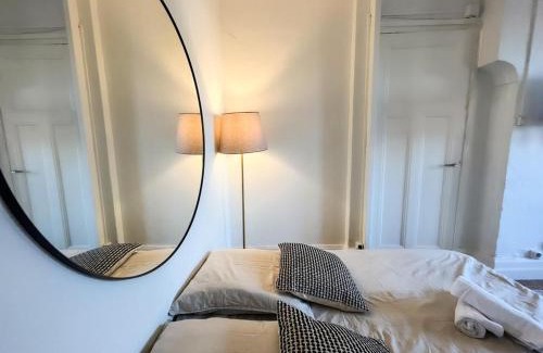 Republique - Tolstoi Apartment | Cozy Suite Nairobi: Pet & Child-Friendly Getaway