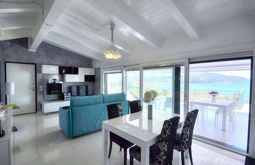 Agropoli Apartment | Suite Naomi: Modern Apartment with Sea Views & Free Wi-Fi