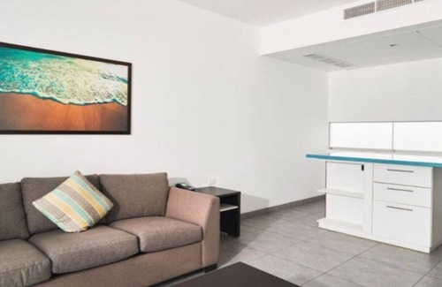 Asia House | Suite Ocean at VPX Hotel.