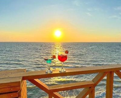 Tolu Apartment | Oceanview Suite with Private Beach - Playa Retreat