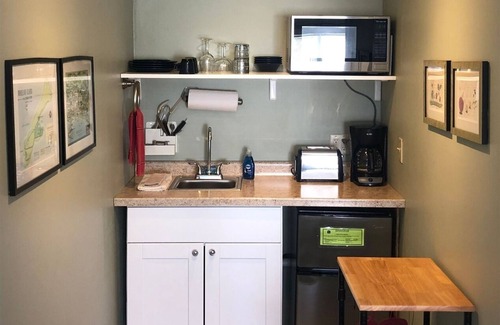 La Pointe Apartment | Guest Rated 10/10 Suite One at La Pointe Lodging