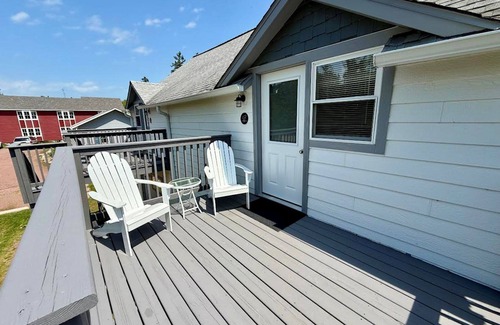 La Pointe Apartment | Guest Rated 10/10 Suite One at La Pointe Lodging