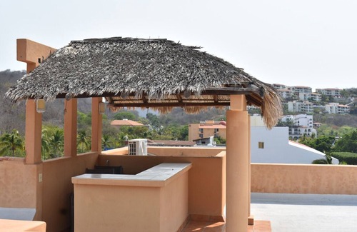 Santa Maria Huatulco Apartment | Cozy Suite for 1-2 Guests Just Steps from the Beach