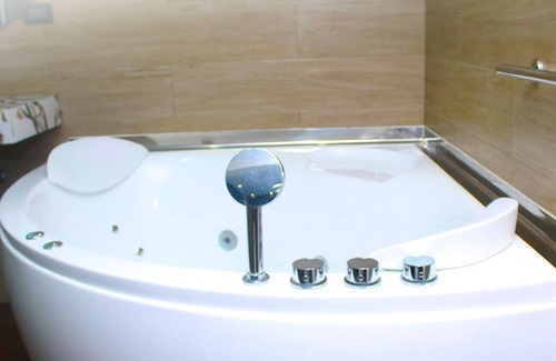 Chancay House | Suite Con Jacuzzi Vista al Jardin