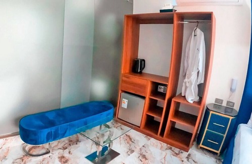 Chancay House | Relaxing Suite with Hot Tub & Balcony Near Plaza de Chancay