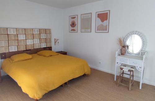 Tavel House | Family-Friendly Stay at Suite Privee Tavel - Le Mas de l Acacia