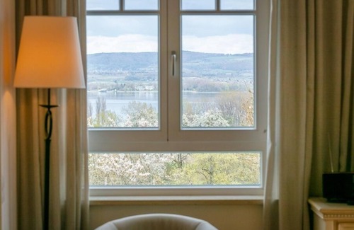 Gundholzen Apartment | Pet-Friendly Suite Reichenau at Haus Villa Maria Retreat