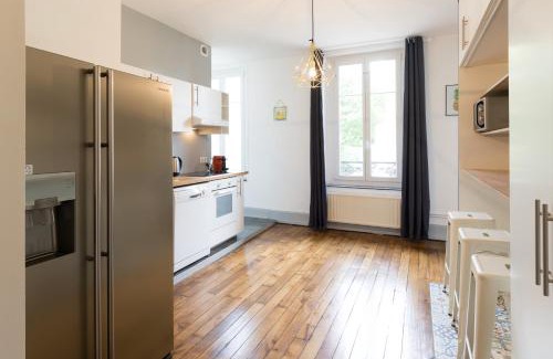 Charleville-Mezieres Apartment | Discover Suite Rimbaud: Family-Friendly Retreat with Pool