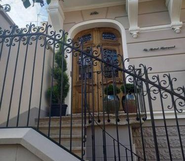 Cœur de Ville Apartment | Elegant Suite S: 4-Star Villa with Pet-Friendly Amenities