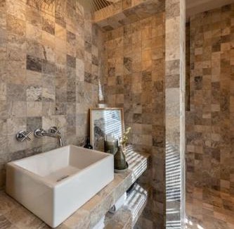 Cœur de Ville Apartment | Elegant Suite S: 4-Star Villa with Pet-Friendly Amenities