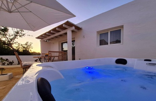 Piscinas Villa | Suite Sa Corti PISCINAS
